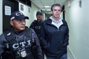 Abogado Alex Vernot, vinculado al caso Hyundai, fue detenido en el aeropuerto El Dorado de Bogotá