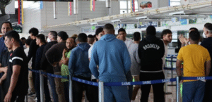 Arriban al país 213 venezolanos deportados desde Estados Unidos
