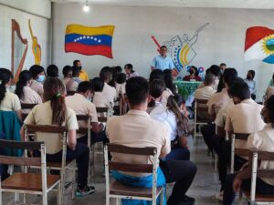 Ministerio de Educación habilitó número telefónico para despejar dudas sobre el SNI