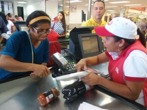95% de los pagos en supermercados se realizan en bolívares