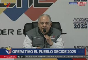 Presidente del CNE Elvis Amoroso