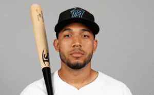 Marlins de Miami suben al venezolano Máximo Acosta a las Ligas Mayores