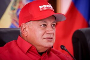 Gobierno refuerza presencia militar en frontera con Colombia