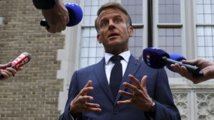 Macron a Netanyahu: «La lucha contra el antisemitismo no debe utilizarse como arma»
