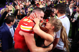 Taylor Swift y Travis Kelce se casan