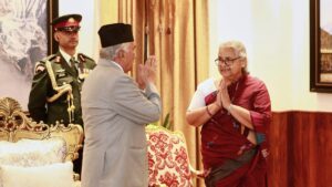 Nepal designa a exmagistrada como jefa del Gobierno interino tras renuncia del Primer Ministro