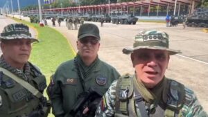 Ministro Padrino López desmiente sobre «deserción» de oficiales: Aquí están leales y disciplinados