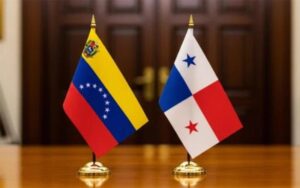 Venezuela y Panamá reactivan servicios consulares