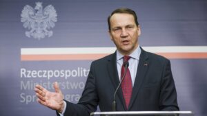 Polonia se niega a garantizar la seguridad del vuelo de Putin hacia la cumbre con Trump