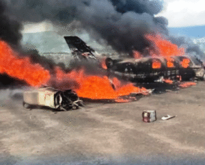 Aparatoso accidente de avioneta deja dos muertos en San Cristóbal
