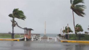 Gobierno de Jamaica declaró emergencia nacional tras impacto del huracán Melissa