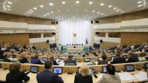Senado ruso insta a parlamentos del mundo a condenar amenazas de EEUU contra Venezuela