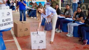 Venezuela celebra «victoria de la dignidad» en Ecuador