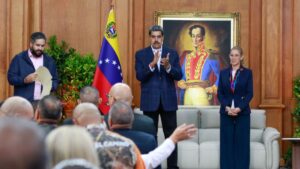 Maduro: En el país existe libertad de cultos aunque lo niegue «el demonio» en sus campañas sucias