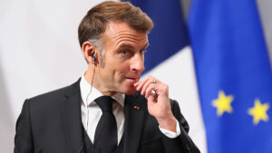Lavrov: «Macron ha hecho hoy una declaración de lo más agresiva»