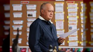 Cabello: Capriles es hipócrita y balurdo al hablar de los Derechos Humanos