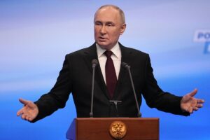 Putin: No existe en el mundo otro Ejército como el ruso