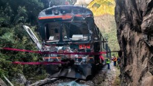 Accidente de tren en Machu Picchu deja al conductor muerto y más de 40 pasajeros heridos