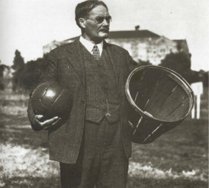 Primicias 24 Hace 128 años el profesor James Naismith creó el baloncesto