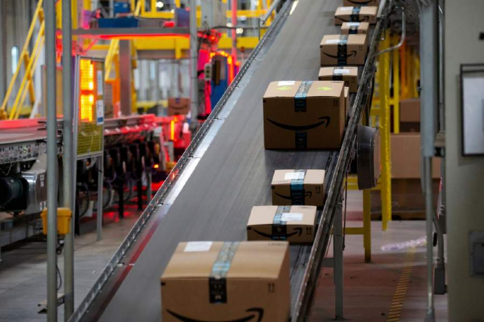 Primicias 24 | Amazon despliega maquinas empaquetadoras que sustituyen ...